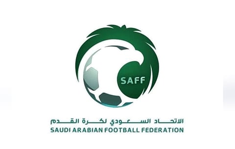 اتحاد الكرة يحدِّد حالات تسجيل المحترفين السعوديين وفقًا لوثيقة جواز السفر