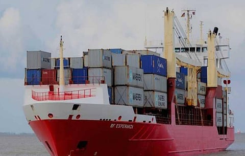 ضبط سفينة محملة بأسلحة وذخائر قادمة من تركيا إلى ليبيا