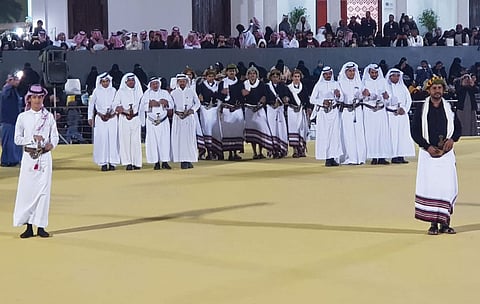 بالفيديو.. على وقع البارود ولمع "الجنبية" فرقة الداير تشعل حماس الجنادرية