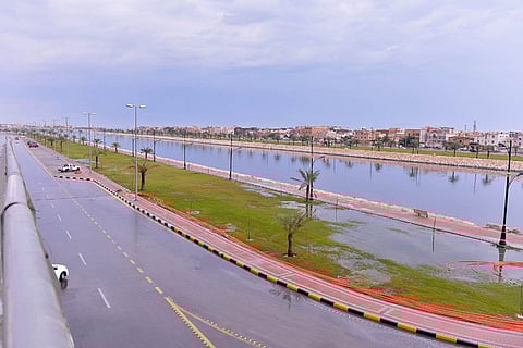 أمطار على الدمام و4 محافظات بالمنطقة الشرقية