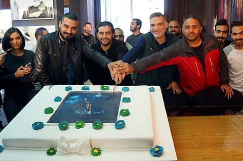 هاني سلامة يحتفل ببدء تصوير قمر هادي