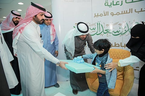 بالصور.. تدشين الحملة التكميلية للتحصين ضد الحصبة بحفر الباطن