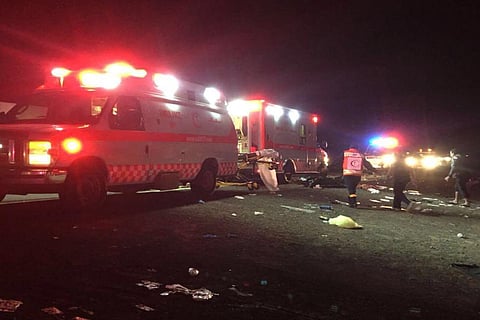 قبل حركة النقل الخارجي بيوم.. مصرع معلمين وإصابة آخرين بحادث مروّع في المدينة