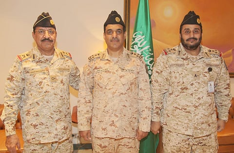 بالصور.. اللواء العنزي يقلد ضباطًا بالقطاع الغربي رتبهم الجديدة