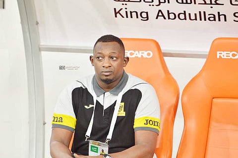 إيقاف أسامة المولد 8 مباريات لاعتدائه على مدرب الرائد