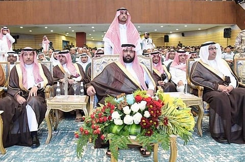 بالصور.. الأمير محمد بن عبدالعزيز يرعى ملتقى عالمية اللغة العربية بجامعة جازان