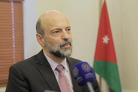 رئيس الوزراء الأردني يعلّق على ملف الاقتصاد: تعاطينا الدواء المر