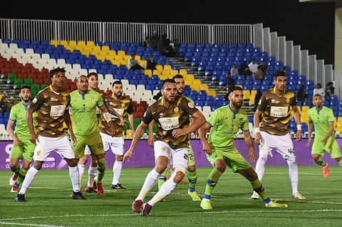 بالصور.. التعادل السلبي يفرض نفسه على مواجهة أحد والفتح