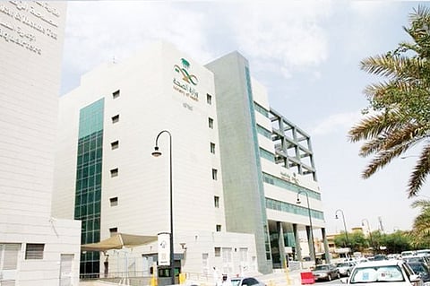 توجيهات عليا بإلزام الصحة بتوفير كوادر للمستشفيات وإصلاح خلل الأجهزة