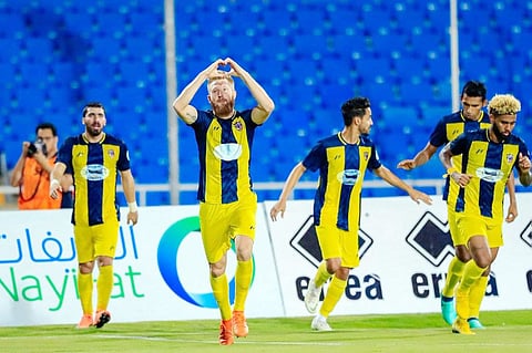 أحد يخطف نقطة من الحزم في دوري المحترفين