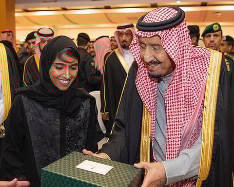 السعودية «مشاعل» مهندسة صواريخ نووية.. و«هنادي» كابتن طيار