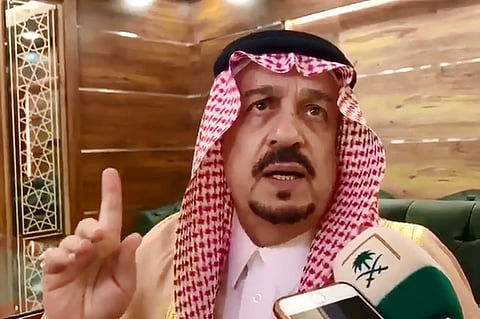 بالفيديو.. تعليق غاضب من أمير الرياض بشأن «المكاتب الخالية»