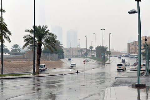 موجة باردة على السعودية تبدأ «الأحد».. والحربي يحذر من «الثلوج»