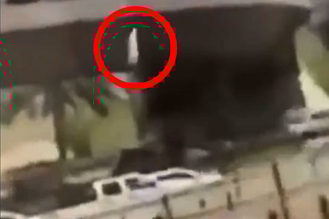 بالفيديو.. سقوط شاب من أعلى جسر بالرياض.. وشاهد عيان يتحدث لـ«عاجل»