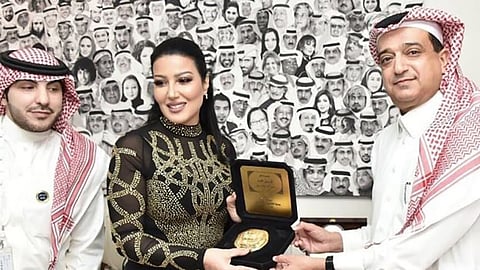 سمية الخشاب تطلع «عاجل» على خفايا رحلتها وتكريمها بالسعودية