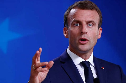 ماكرون يعلن اليوم سلسلة إجراءات لاحتواء احتجاجات «السترات الصفراء»