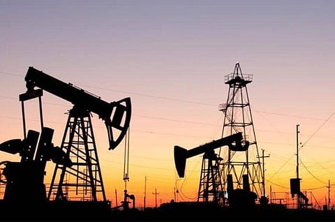 ارتفاع أسعار النفط بسبب مخاطر شح الإمدادات