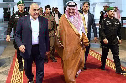 بالصور.. رئيس وزراء العراق يغادر جدة إلى بلاده