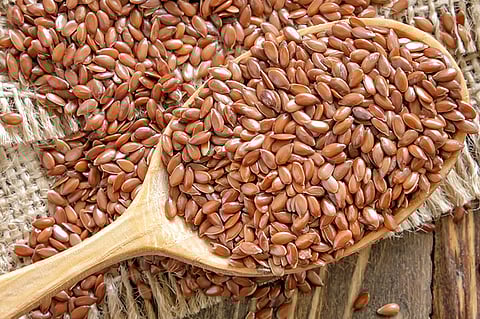 خالد النمر يحذّر مرضى القلب من تناول حب الرشاد