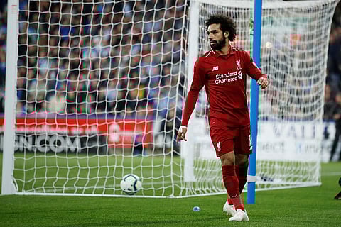 اتهامات لمحمد صلاح بقتل «حمامة» في مباراة ليفربول وهدرسفيلد