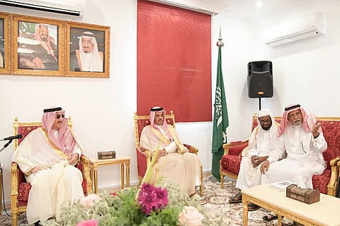 أمير جازان يبحث مبادرة تطوير جزر فرسان ويعد بتذليل الصعاب أمام المستثمرين