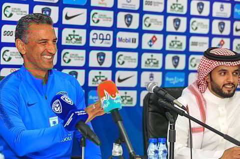 شاموسكا يعد جمهور الهلال بالفوز على التعاون في الدوري