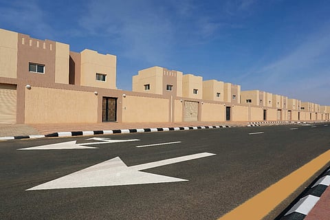 أمير تبوك والوزير الحقيل يُسلِّمان وحدات إسكان تنمويّ.. غدًا