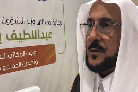 وزير الشؤون الإسلامية يتوعّد الأئمة المخالفين بالفصل: البدائل متوفرة