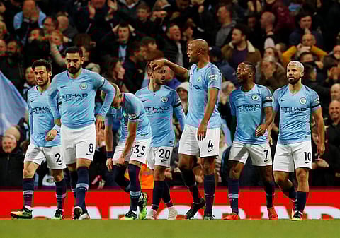 مكافآت استثنائية تنتظر لاعبي مانشستر سيتي بسبب «الثلاثية التاريخية»