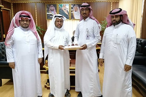 بلدية الداير تسلم 11 موقعًا لتركيب أبراج اتصالات جديدة لدعم خدمات الإنترنت