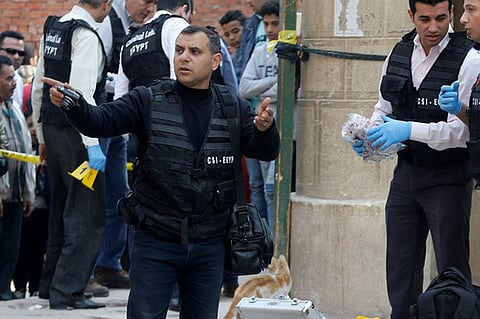 حارس كنيسة مصرية يطلق النار على كاهن ويرديه قتيلًا