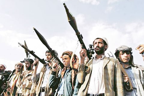 منظمة حقوقية تستنكر تعذيب صحفيين في سجون ميلشيا الحوثي