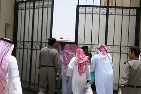 إطلاق 34 من سجناء الديون بجازان