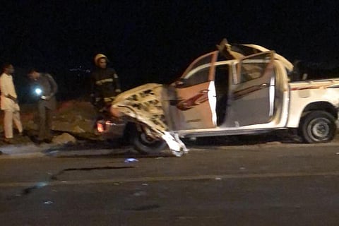 بالفيديو والصور.. مصرع شخصين في حادث مروع بجازان