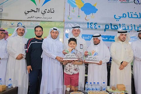 بالصور.. «الراجح» يرعى ختام الأنشطة الرمضانية بنادي حي سعود الكبير في البكيرية