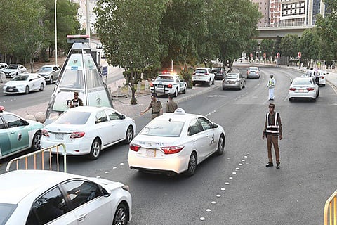 بدءًا من الثلاثاء.. منع دخول المركبات إلى محيط المسجد الحرام