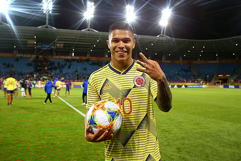 كولومبيا تكتسح تاهيتي بسداسية وتتأهل للدور الثاني بمونديال الشباب