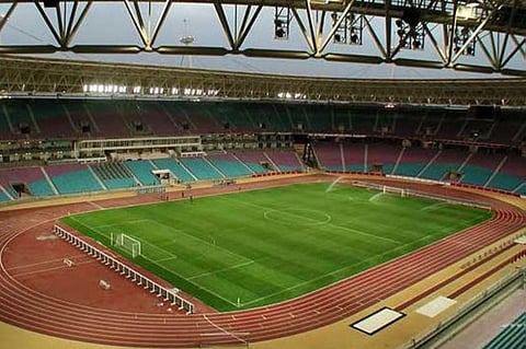 ملعب مباراة نهائي دوري أبطال إفريقيا مهدد بالانهيار