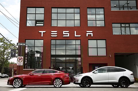 الملياردير إيلون ماسك يخسر 4.9 مليار دولار من ثروته