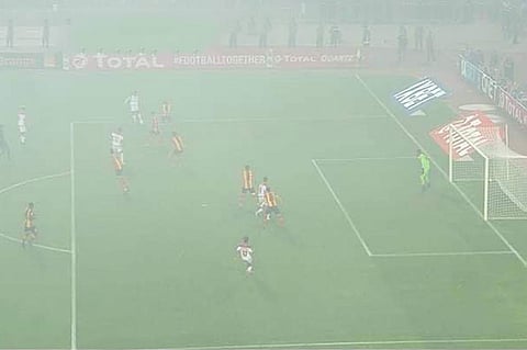 توقف اللعب في نهائي دوري أبطال إفريقيا بين الترجي والوداد يتجاوز نصف الساعة