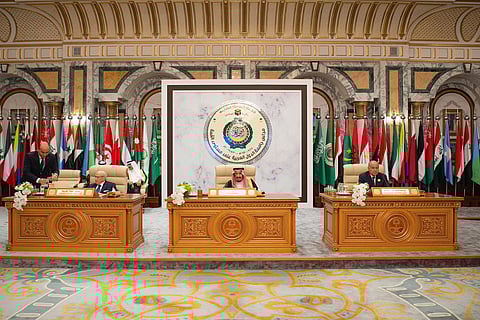 عقب نجاح قمم مكة الثلاث.. المعلمون يطلقون وسم #السعودية_رسول_سلام