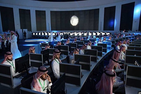 «مركز الحرب الفكرية» يكشف ضلال الأحزاب الدينية السياسية و«نفعيتها المجردة»