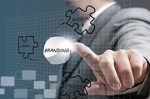 «رسالة المصعد» تقودك إلى تعلُّم مهارة «الثقة بالنفس»