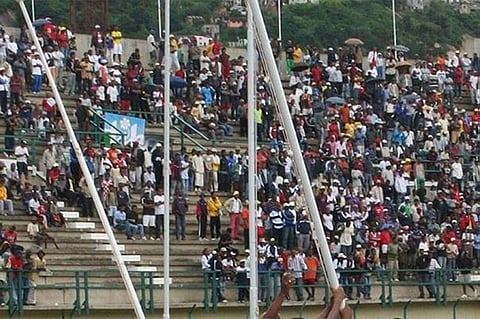 مقتل وإصابة 100 شخص في تدافع أمام استاد رياضي في مدغشقر