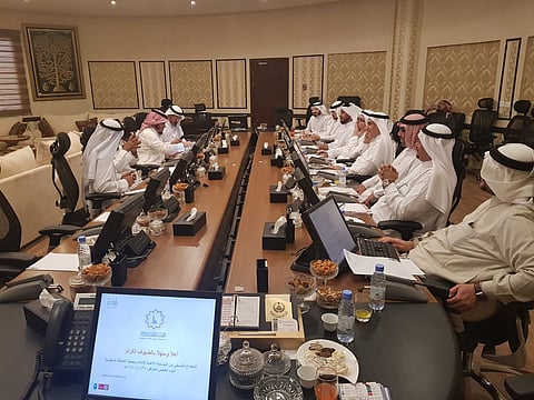 «أدلاء المدينة» وجمعية الكشافة تناقشان استعدادات موسم الحج