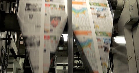 وقف توزيع الصحف الورقية.. جدل ونصائح وتأكيد يتجدد بوصول «طائر النهاية»