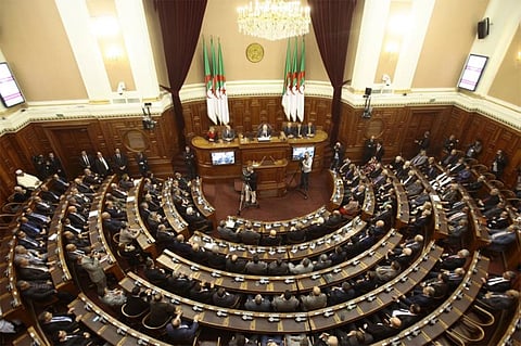 البرلمان الجزائري يعلن شغور منصب رئيسه عقب استقالة بوشارب