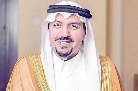 أمير القصيم يستقبل المشرف على فرع الجمعية الوطنية لحقوق الإنسان
