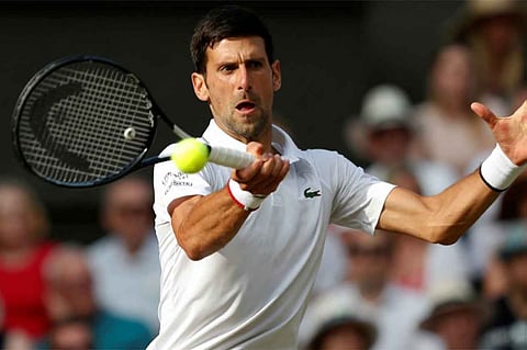 ديوكوفيتش يهزم فيدرر ويتوج بخامس ألقابه في ويمبلدون