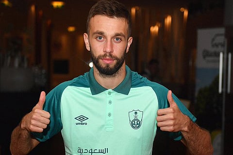 البوسني ساريتش ينضم لمعسكر «الأهلي» في النمسا